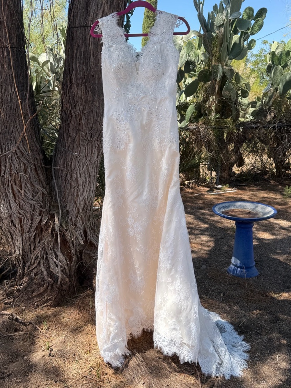 Wedding Dress No Tags Fits Size Small Small Train Beaded Lace Off White